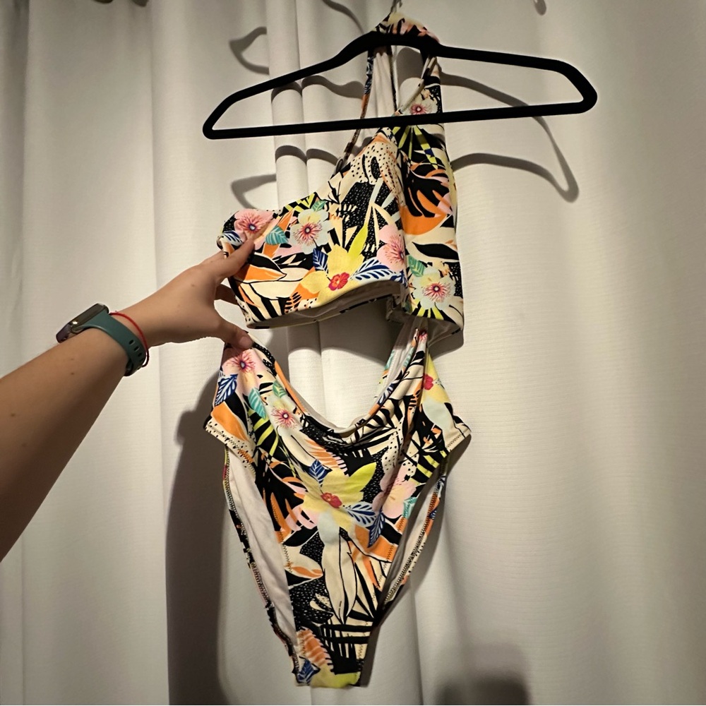 Tropical Print Women’s One Piece Swimsuit